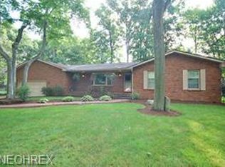 416 Cherry Hill Ln, Cortland, OH
