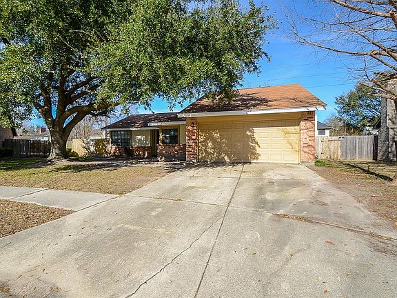 3rd image of 13534 N Peachfield Cir