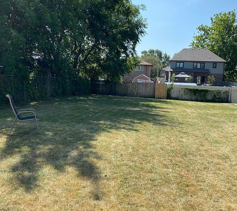 2nd image of 6623 W 91st St