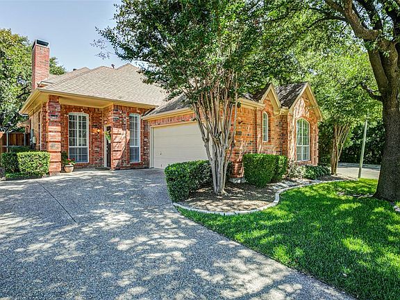 2nd image of 2601 Rockport Cir