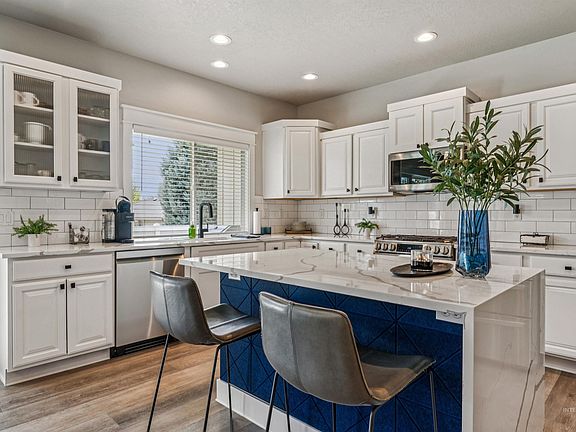5th image of 2649 E Piccadilly Ln