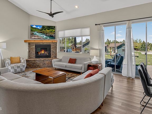 3rd image of 2762 W Highland Meadows Drive