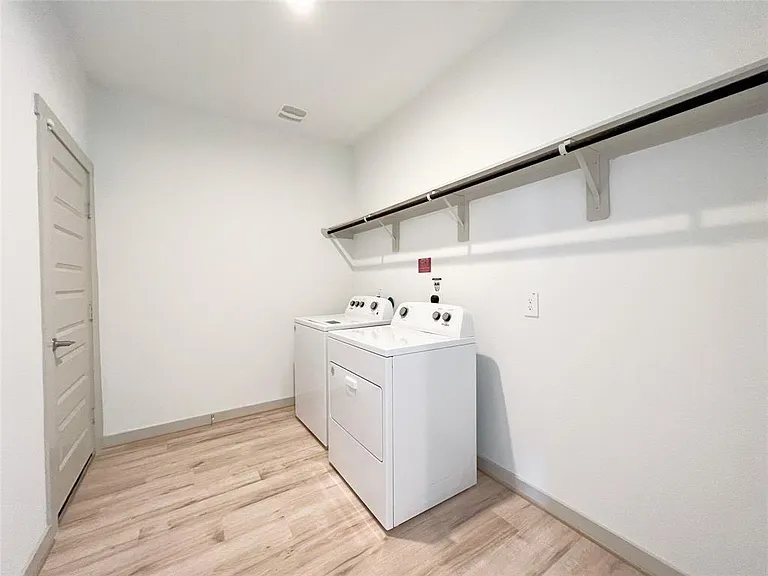 29207 Red Rocks Park Dr — Photo 4
