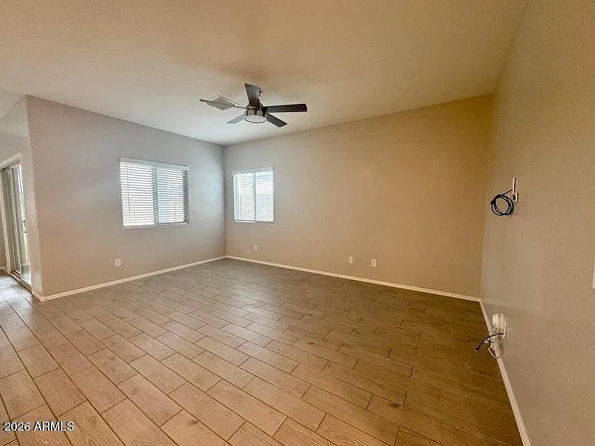 3 bed, 2.0 bath, 1349 sqft, $1,950 — Photo 3
