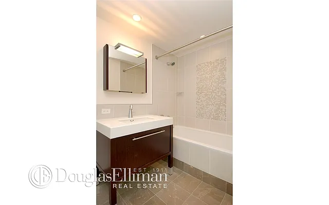 Rented by Douglas Elliman | media 35