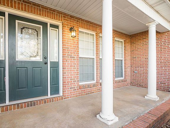 4th image of 125 Grand Oaks Blvd