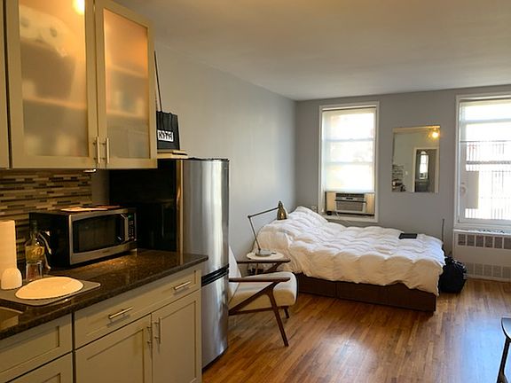 5th image of 513 E 5th St #4B