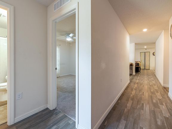 3rd image of 3249 SW Rosser Boulevard