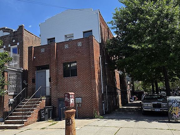 2nd image of 259 Herzl St
