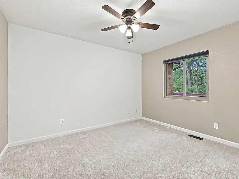 34431 Chilton Ave — Photo 14