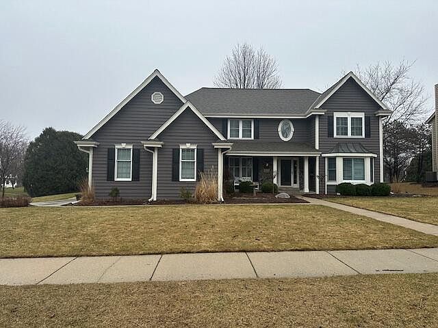 1st image of W70N464 Cedar Pointe AVENUE