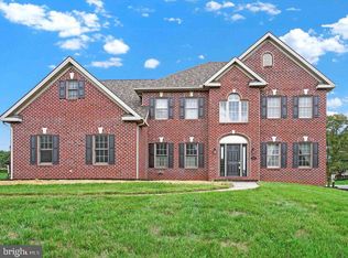 1437 Brittany Dr, York, PA 17404