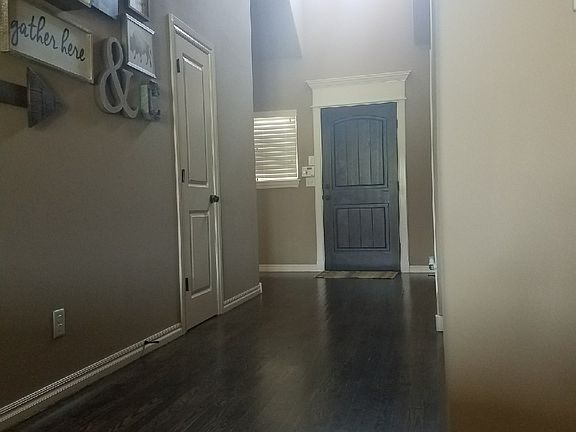 Entry way 