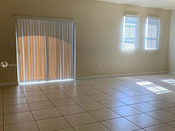 5th image of 8960 NW 97th Ave APT 218