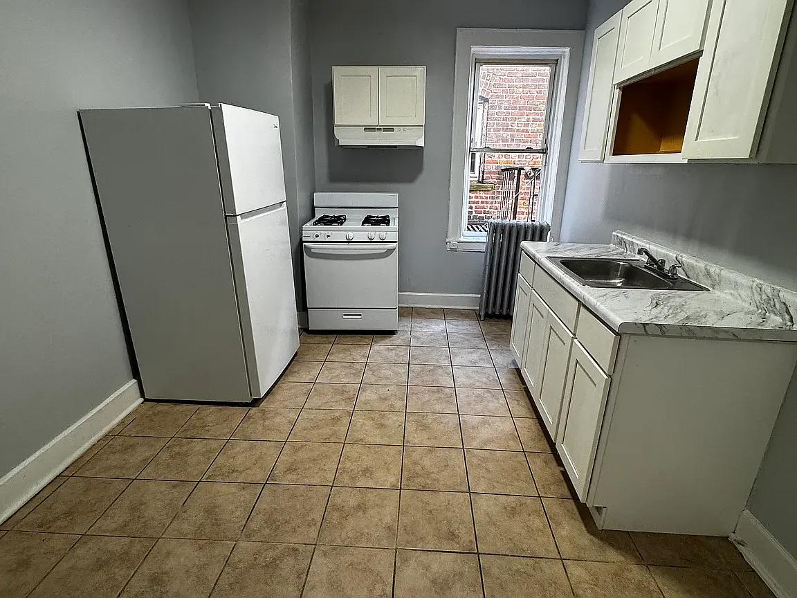 735 Martin Luther King Blvd — Photo 3