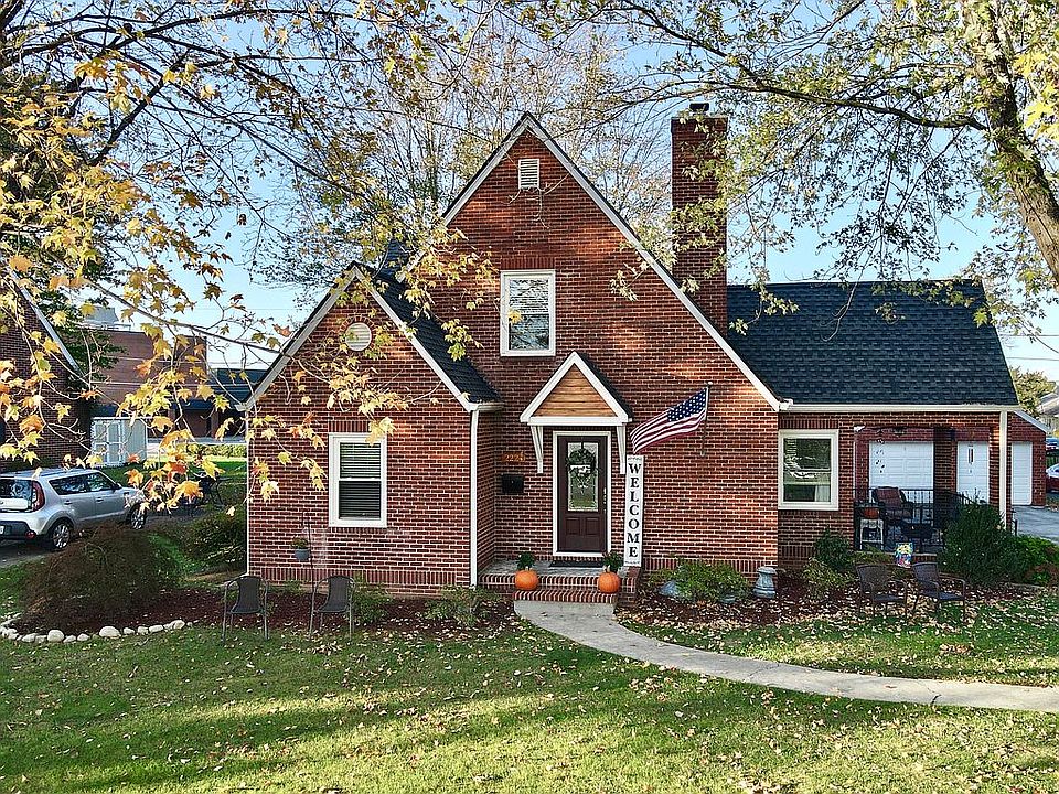 1st image of 2224 Memorial Ct