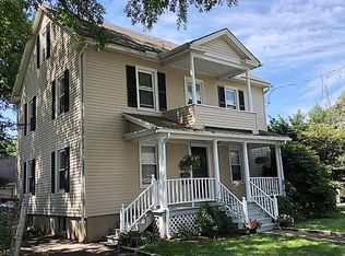 42 Blaine St, Fairfield, CT 06824