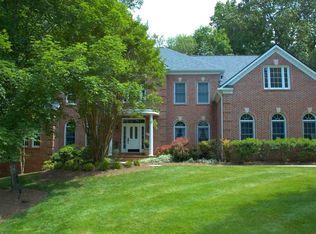 12009 Bennett Farms Ct, Herndon, VA 20171