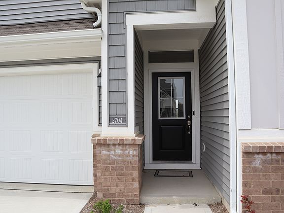 3rd image of 2704 Grassy Branch Dr
