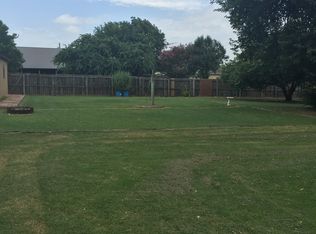 201 4th St, Sterling, OK 73537