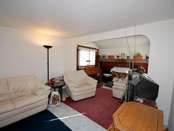 3rd image of 5800 Sheridan Dr