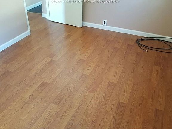 5th image of 3109 5th Ave