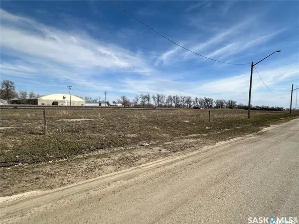 510 N Railway Avenue, Carnduff, SK S0C 0S0