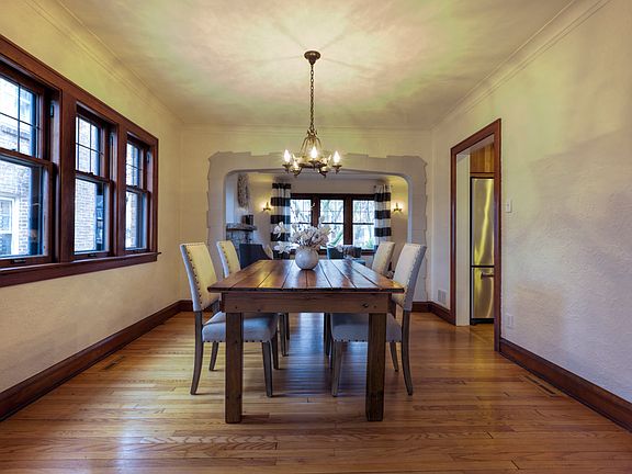 5th image of 5565 N Shoreland Ave