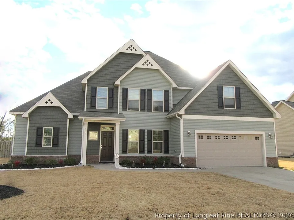 512 Rossendale Dr