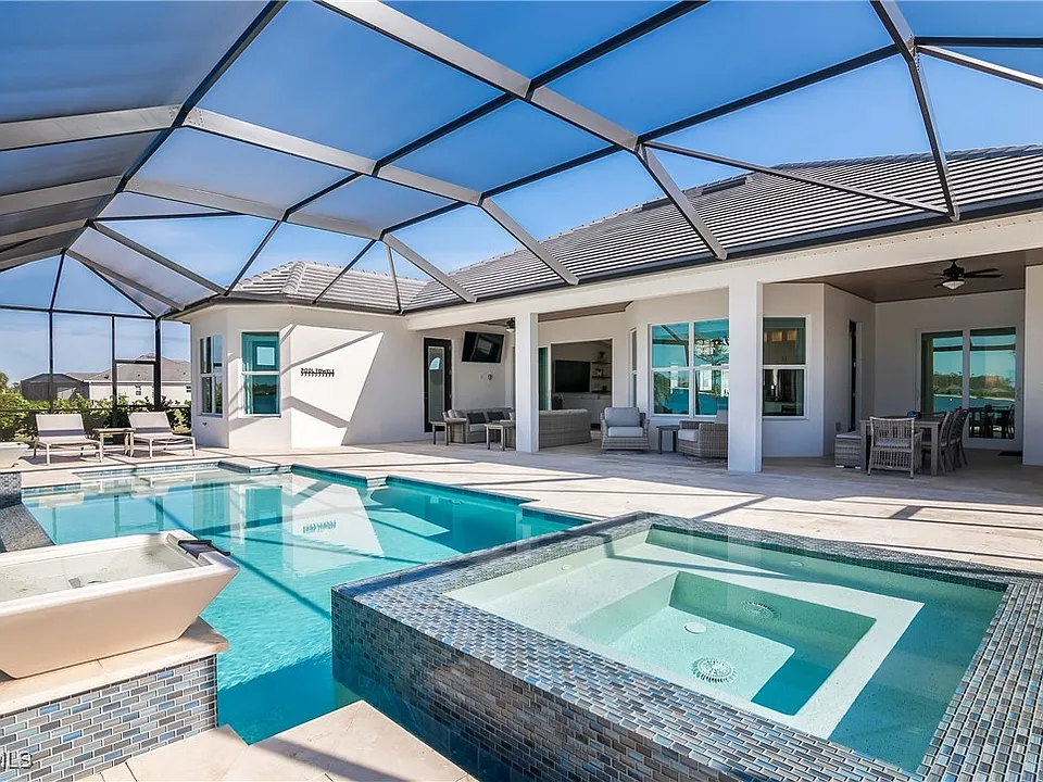 13974 Blue Bay Cir