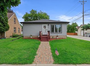 3854 S 17th St, Milwaukee, WI 53221