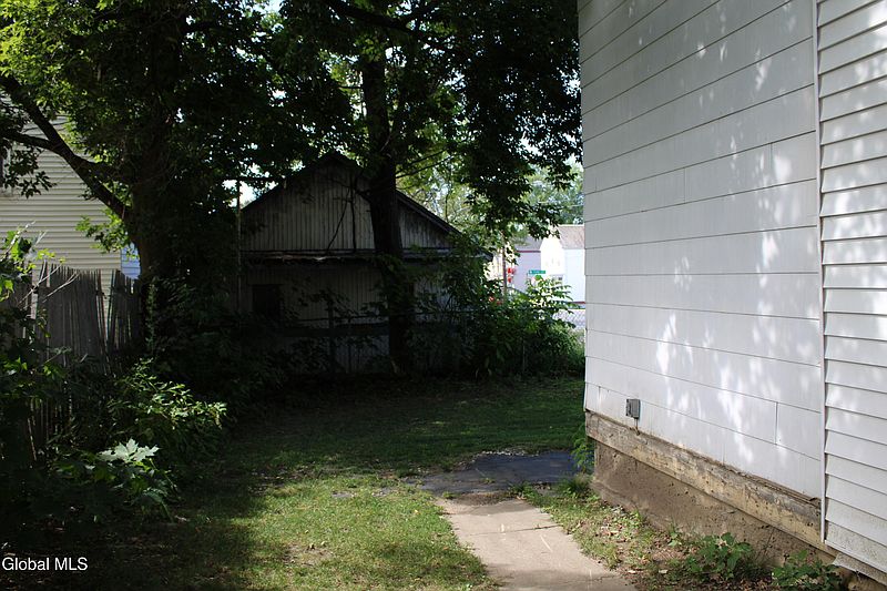 4th image of 1212 3rd Street