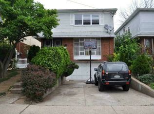 25965 148th Ave, Rosedale, NY 11422