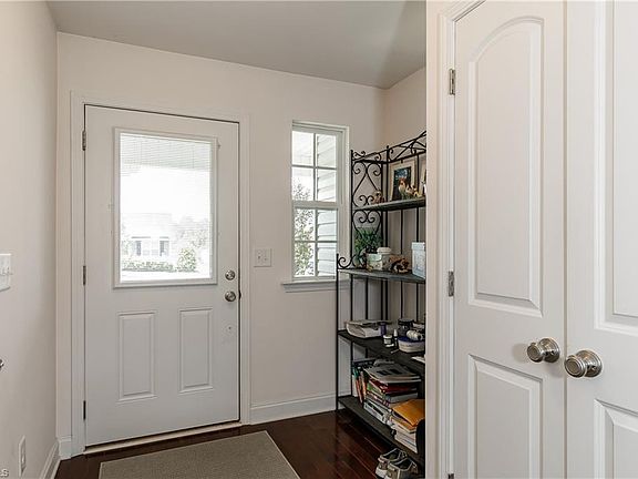 3rd image of 5362 Longspur Dr