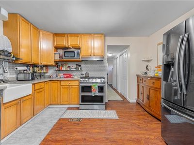 4 3rd St, Portsmouth, RI, 02871