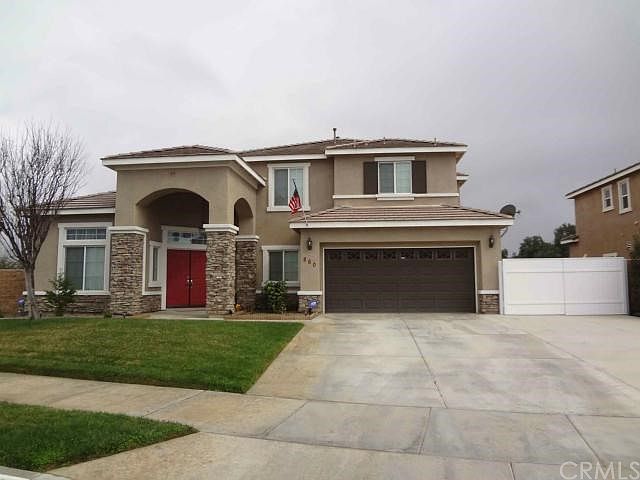 1st image of 860 Shiraz Dr