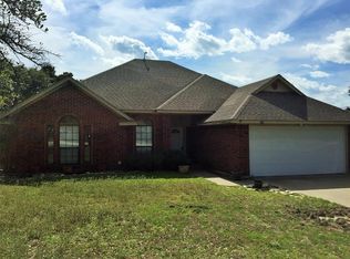 205 Oakland Hills Dr, Graford, TX 76449
