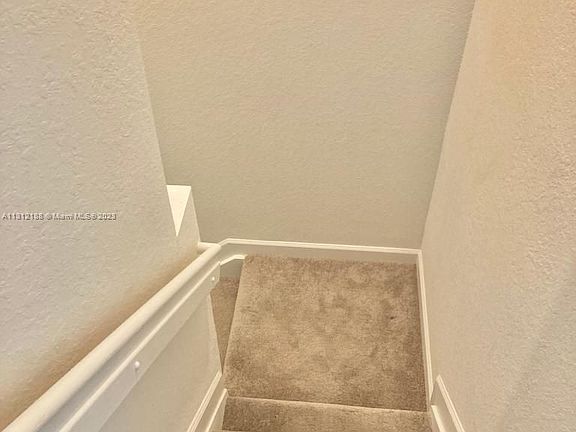 5th image of 1070 SE 26th Ave #1070