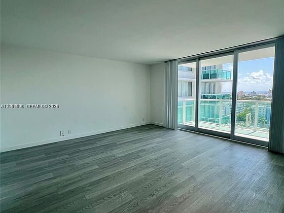 3rd image of 1000 West Ave APT 1431