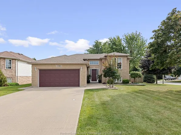 141 Railway Ct, Kingsville, ON N9Y 3Z6