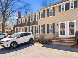 20 Woodland Dr UNIT 360, Lowell, MA 01852