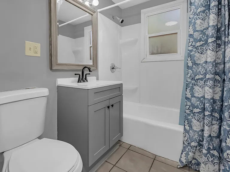 1462 Carroll Ave #2 — Photo 15