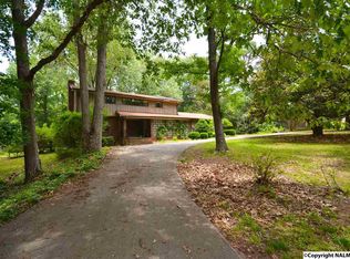 2603 Ridgeview Cir SE, Huntsville, AL 35803
