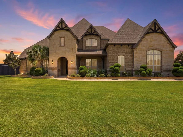 8260 Faithful Dr, Midlothian, TX 75167