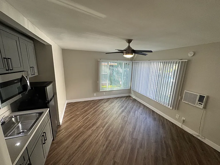 5412 Carlton Way #A — Photo 1