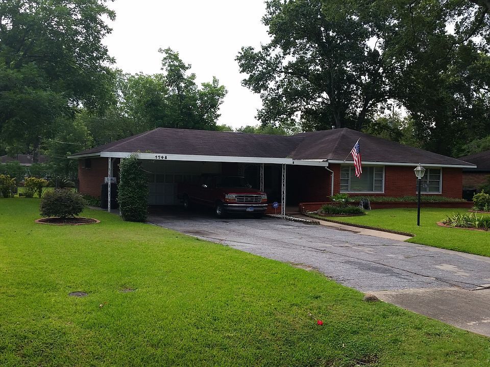 1st image of 1748 Pine Village Dr