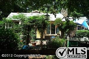 6118 Ash Ln
