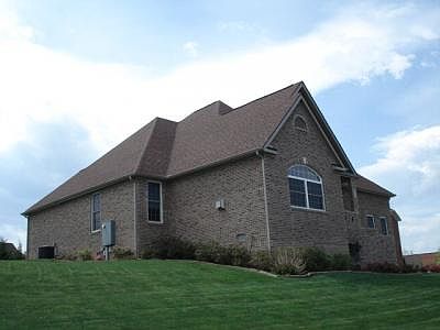 3rd image of 140 Buchanan Dr