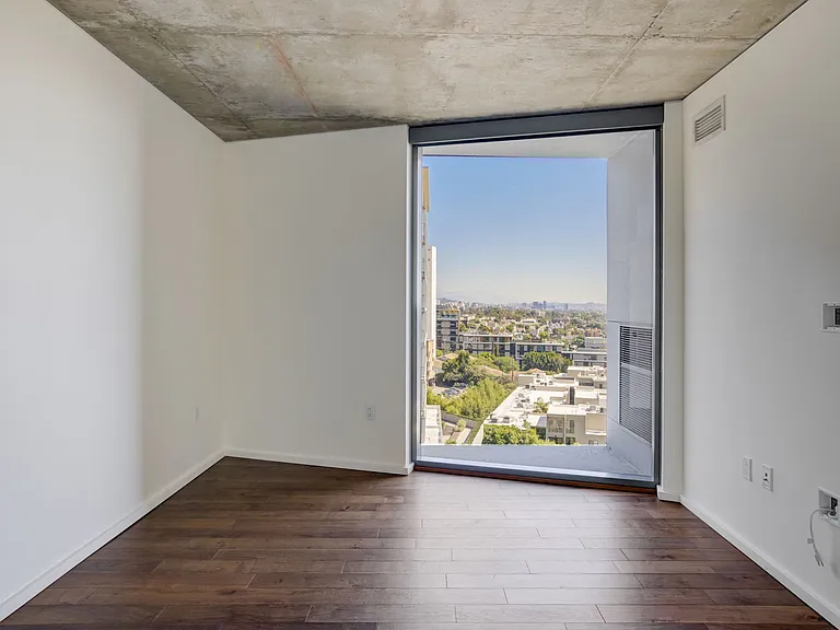 AKA West Hollywood Apartment Residences — Photo 19
