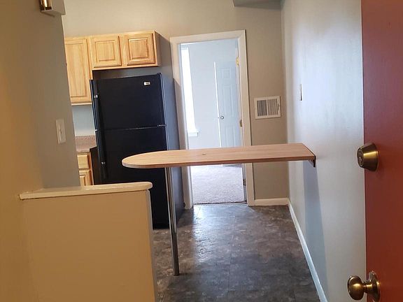3rd image of 819 N 41st St #4